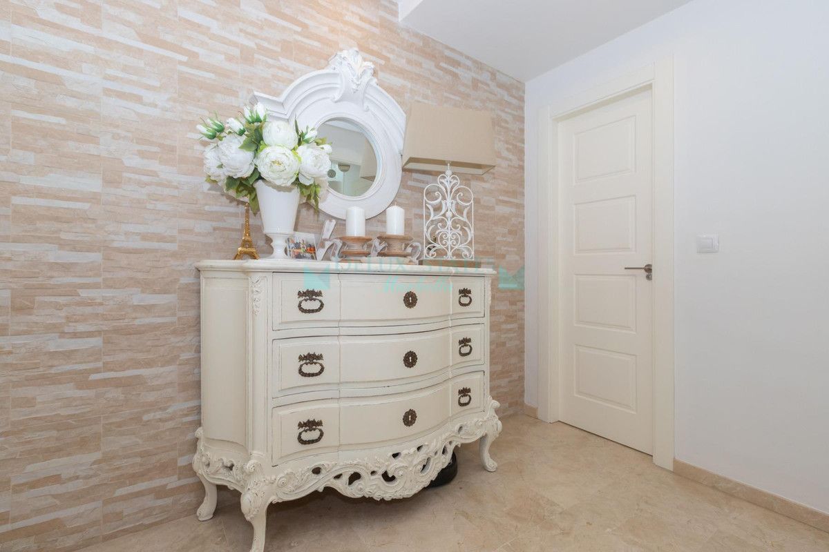 Apartment for sale in Estepona