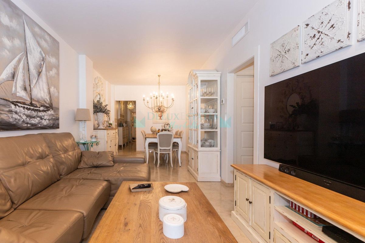 Apartment for sale in Estepona