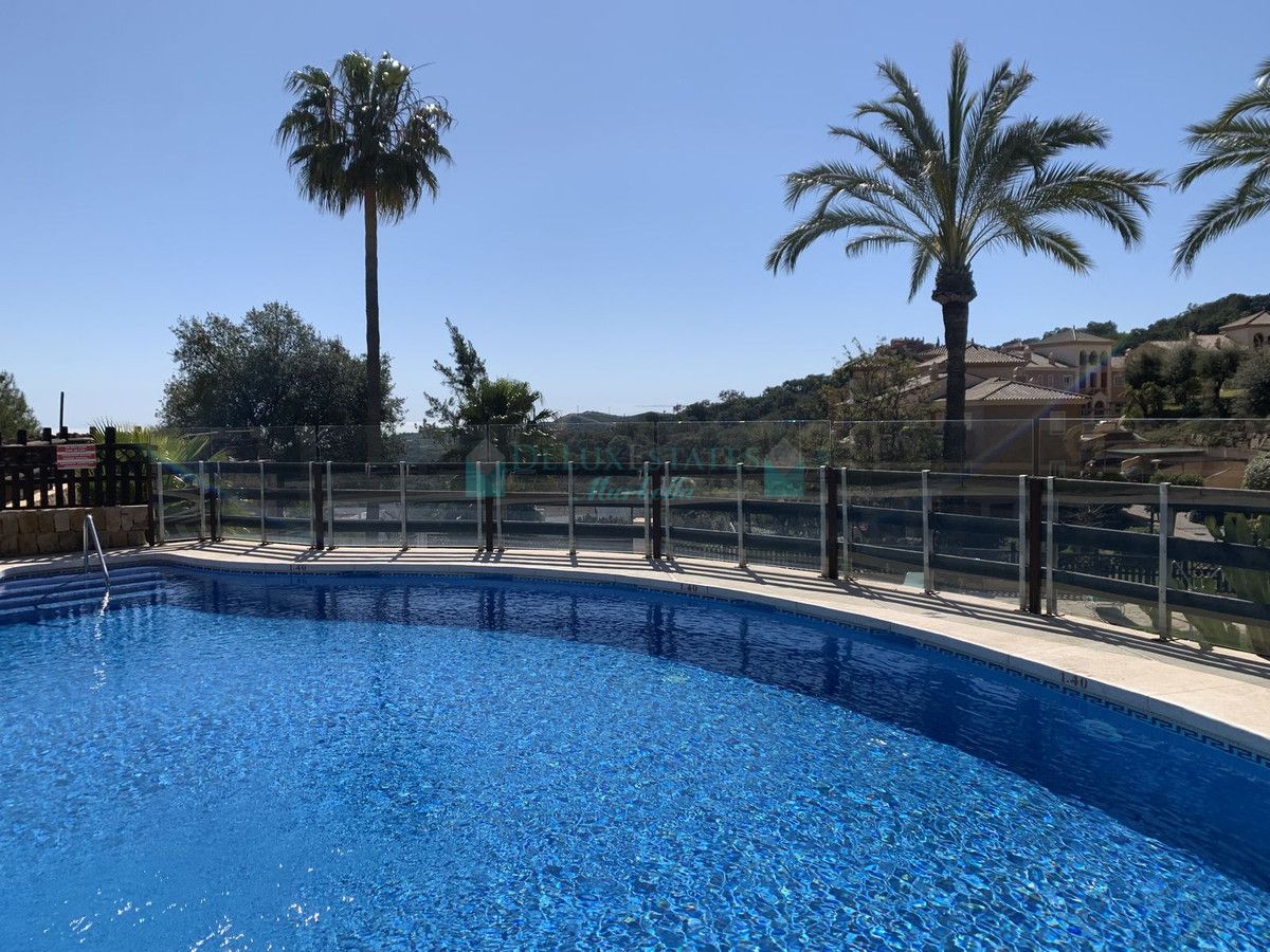 Apartamento Planta Baja en venta en La Mairena, Marbella Este