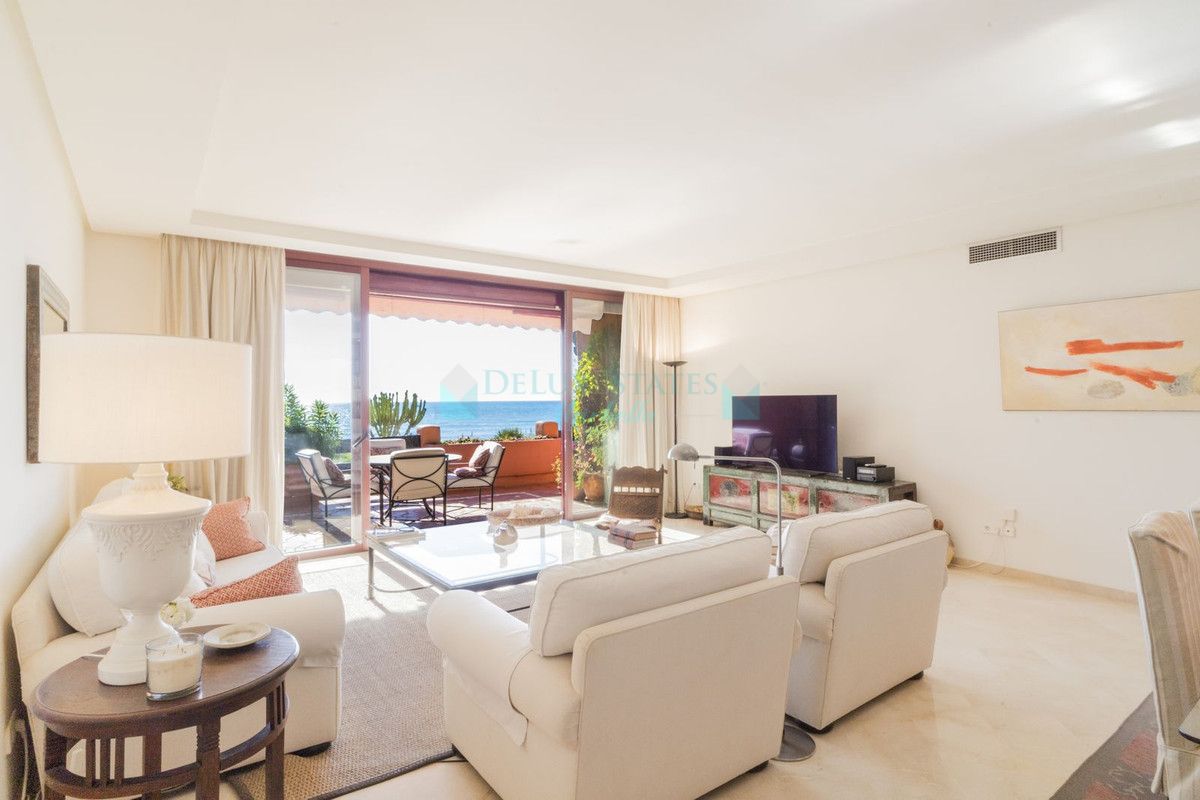 Apartment for sale in Las Chapas, Marbella East