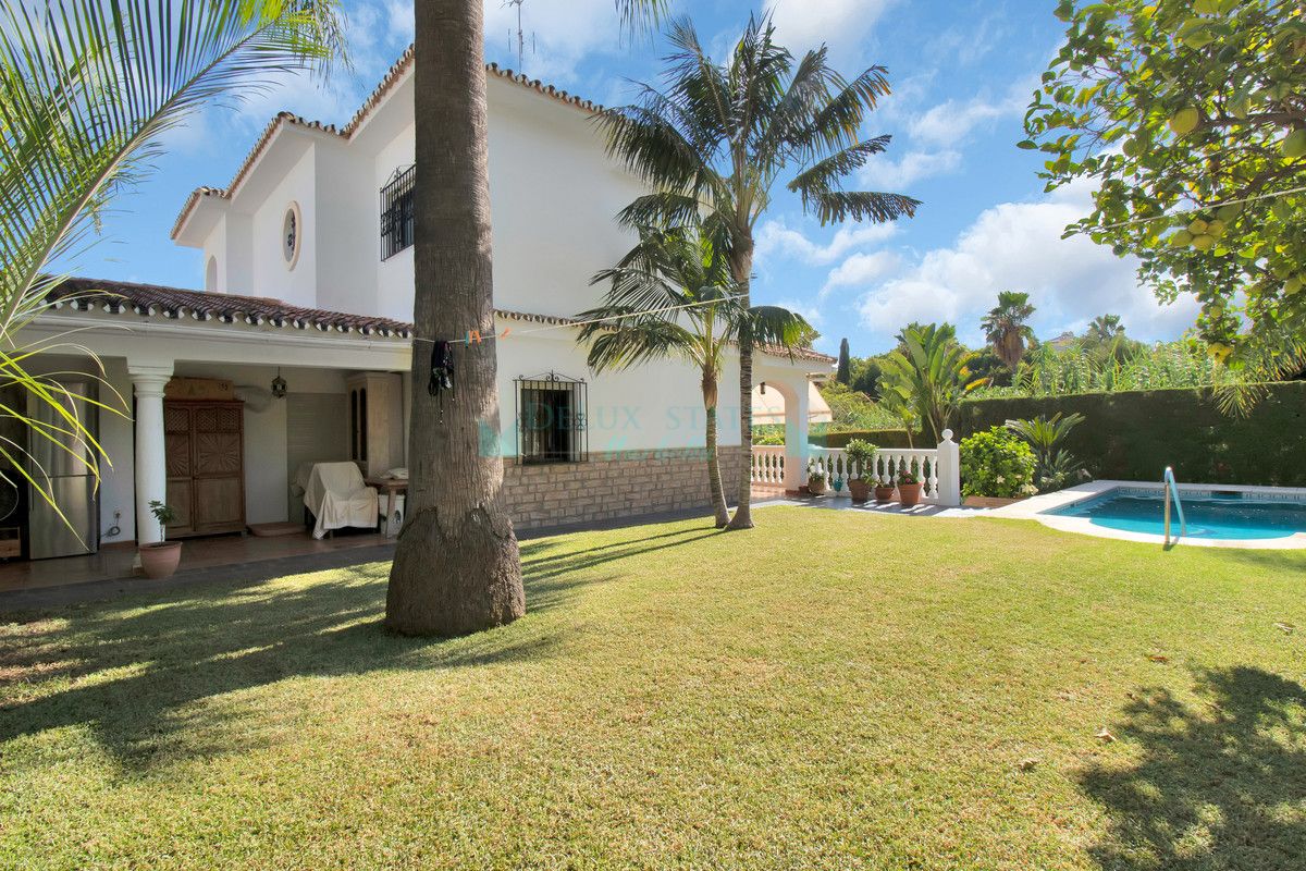 Villa for sale in Nagüeles, Marbella Golden Mile