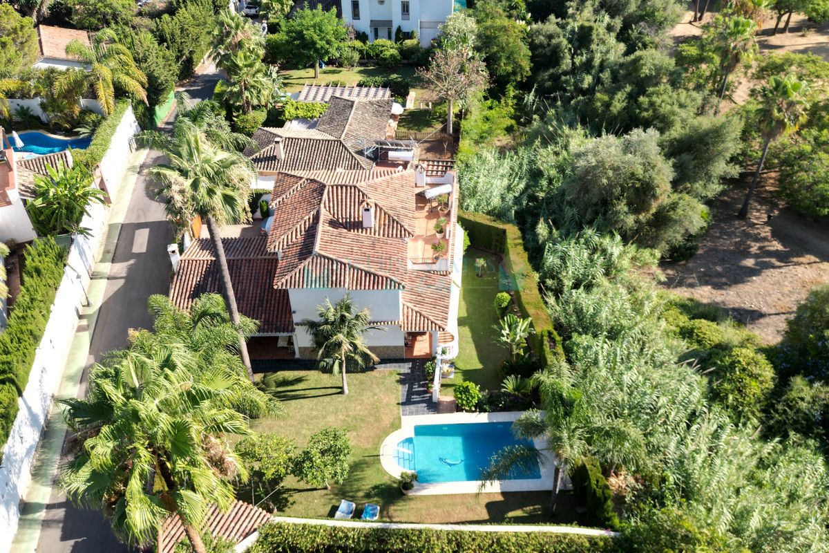 Villa for sale in Nagüeles, Marbella Golden Mile