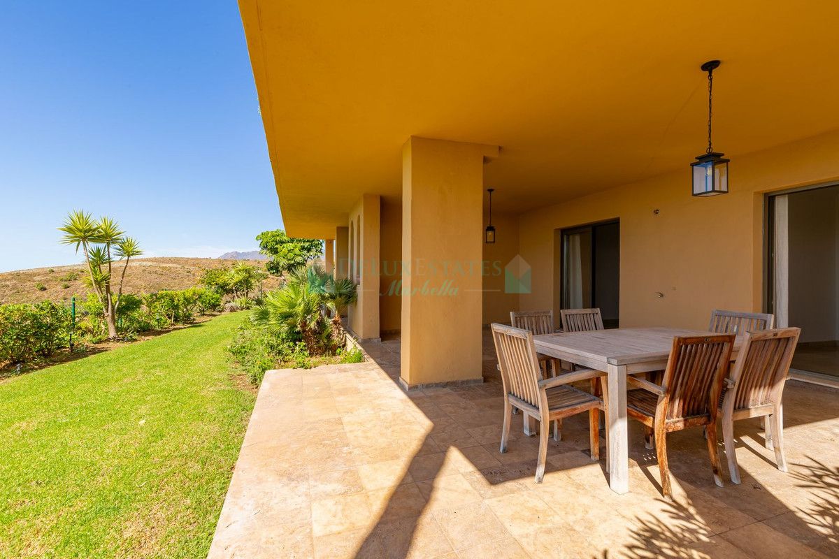 Apartamento Planta Baja en alquiler en Benahavis