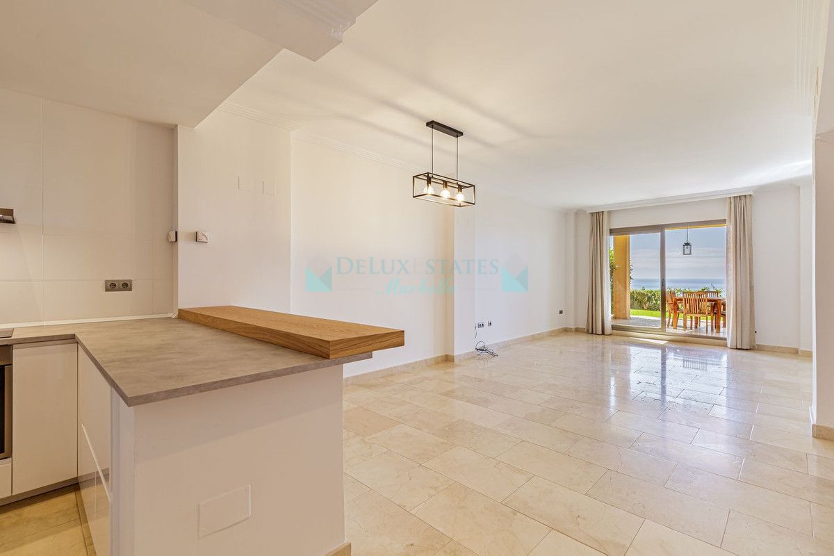 Apartamento Planta Baja en alquiler en Benahavis