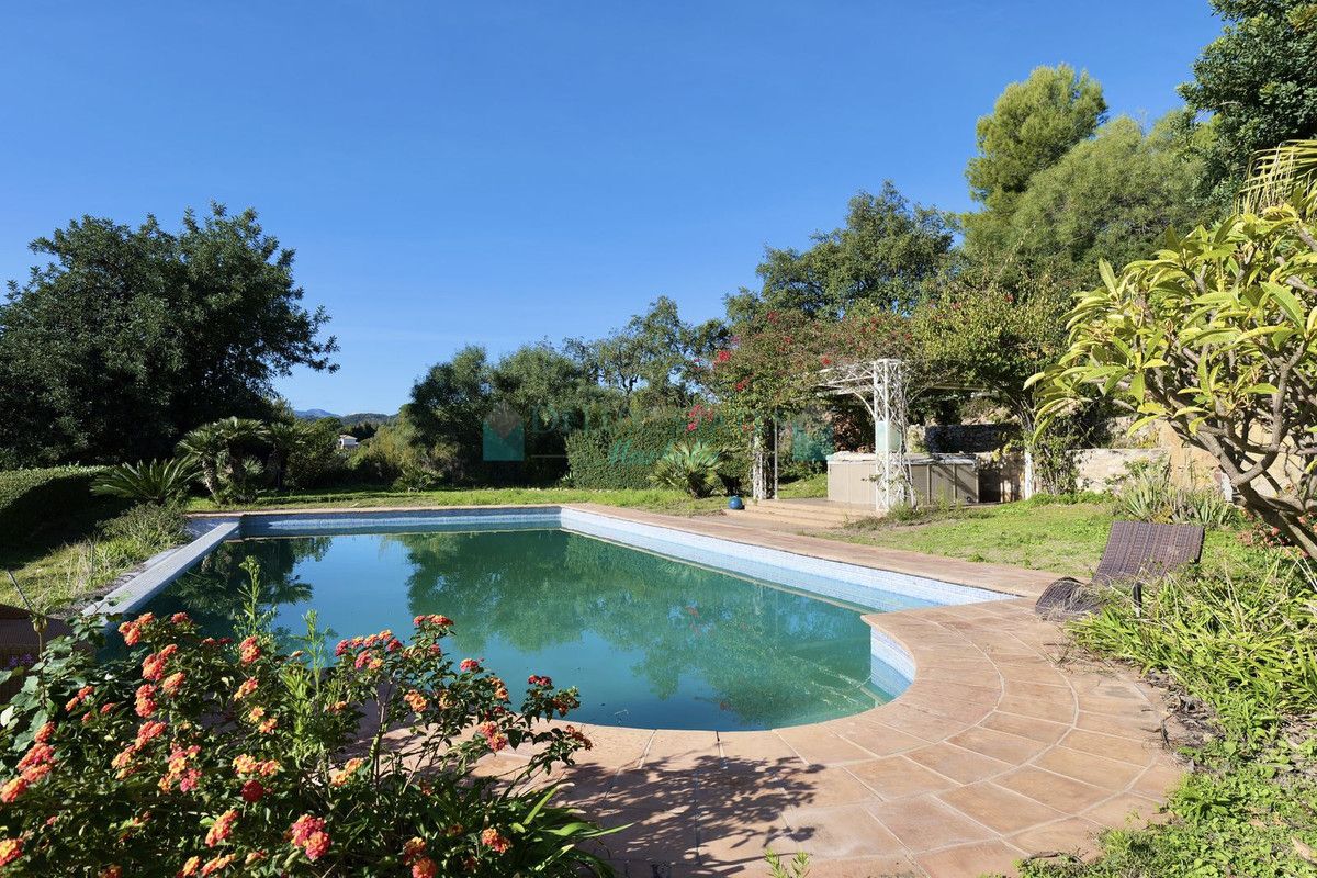 Villa for sale in La Zagaleta, Benahavis