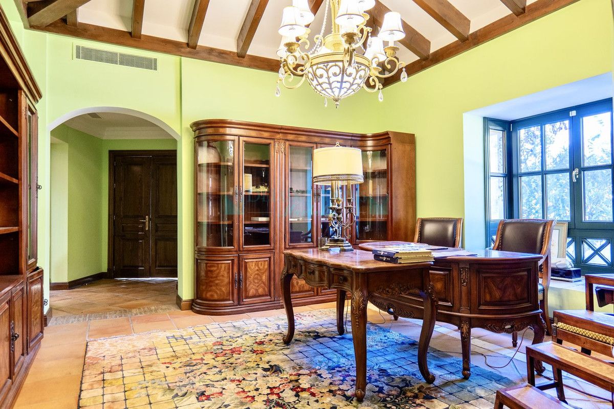 Villa for sale in La Zagaleta, Benahavis