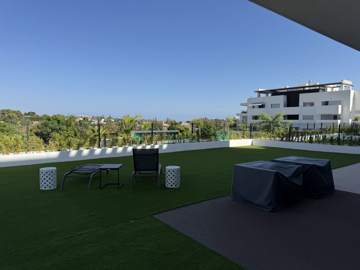 Apartamento Planta Baja en alquiler en Atalaya, Estepona