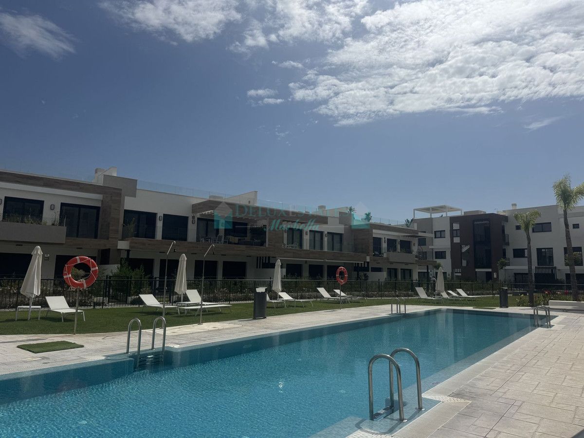 Apartamento Planta Baja en alquiler en Atalaya, Estepona
