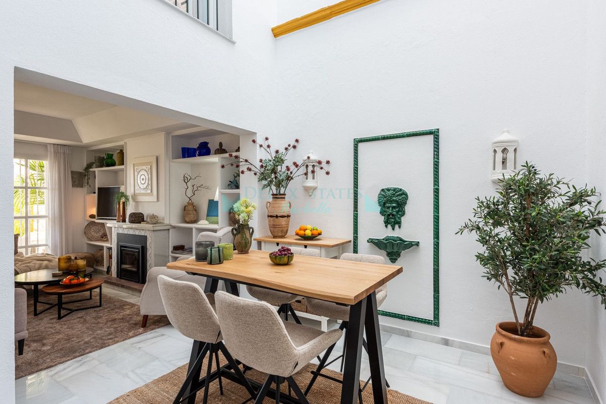 Adosado en venta en New Golden Mile, Estepona