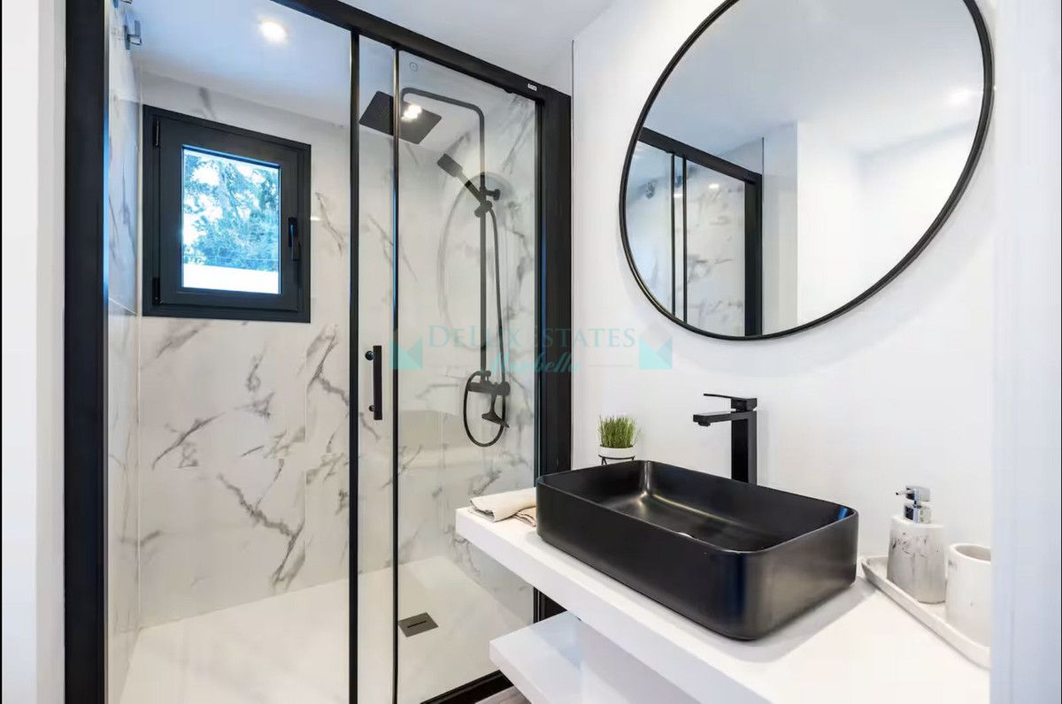 Villa for rent in Nueva Andalucia