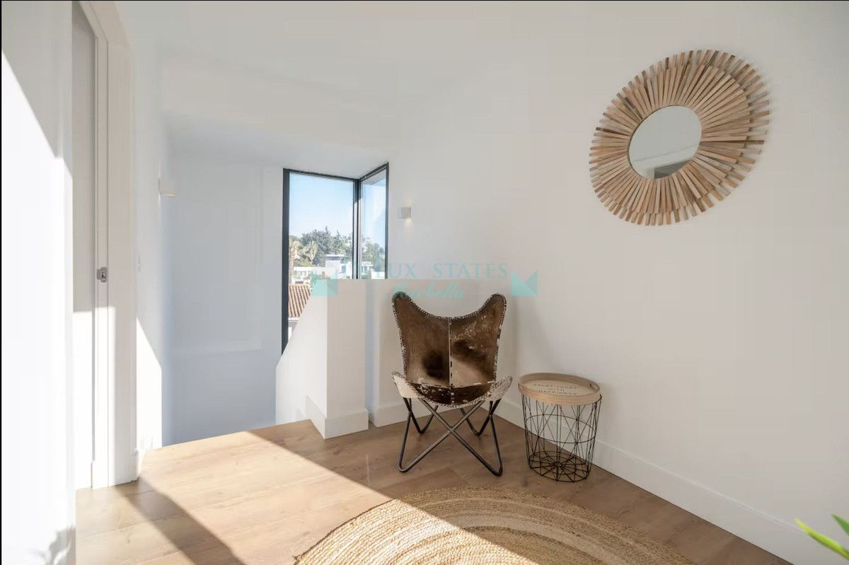 Villa for rent in Nueva Andalucia