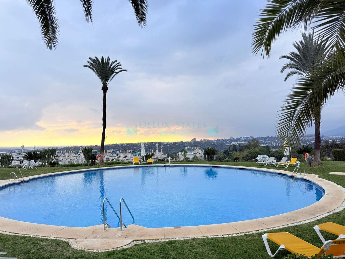 Ground Floor Apartment for sale in Marbella Golden Mile