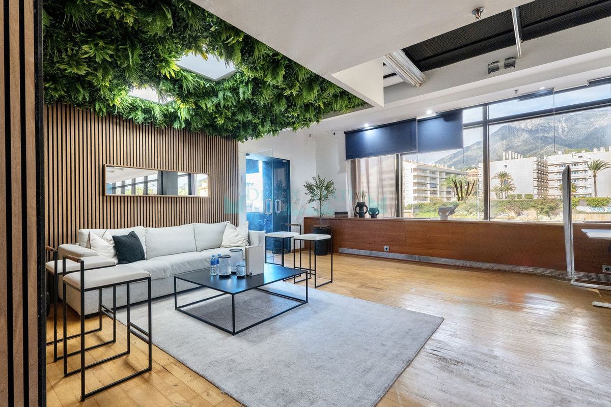 Oficina en alquiler en Marbella