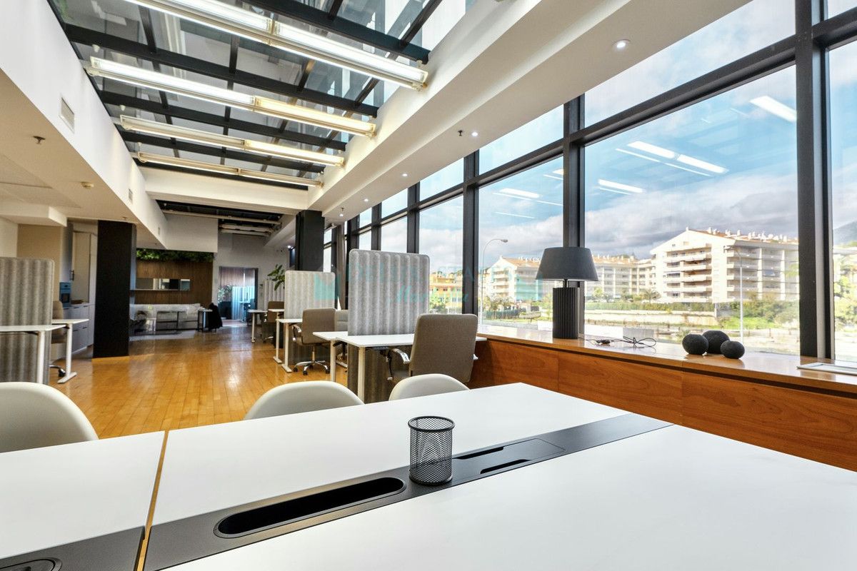 Oficina en alquiler en Marbella