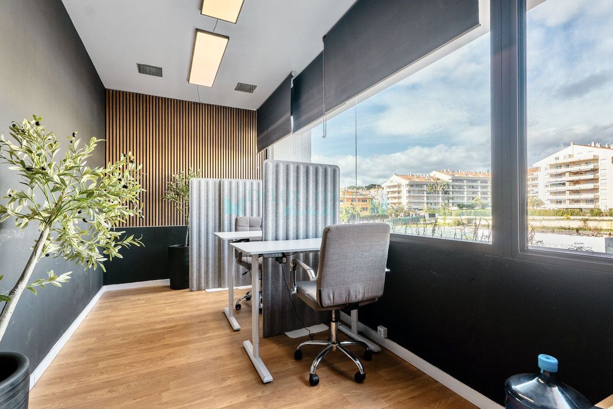 Oficina en alquiler en Marbella