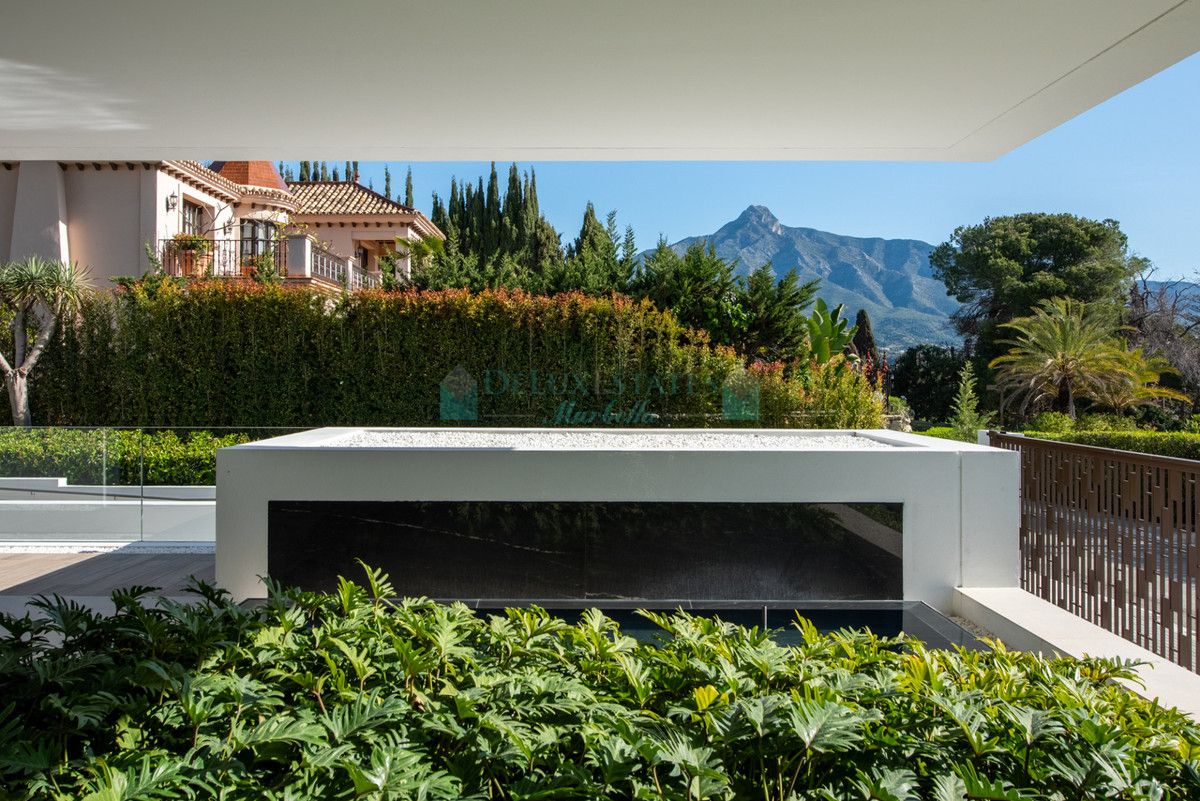 Semi Detached Villa for sale in Nueva Andalucia