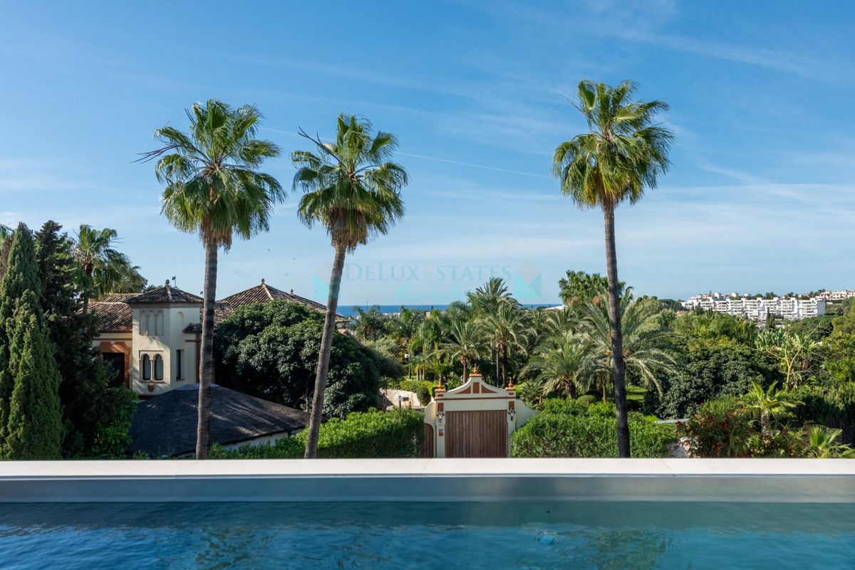 Semi Detached Villa for sale in Nueva Andalucia
