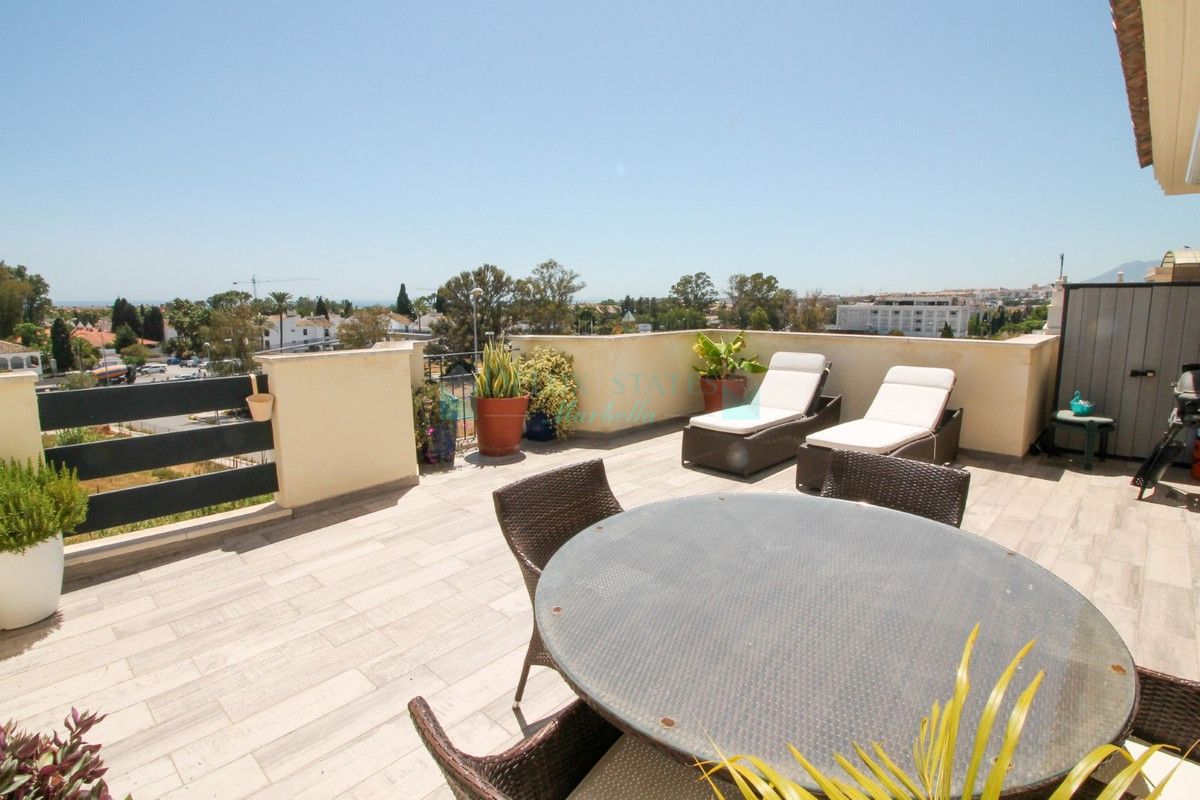 Penthouse for sale in Nueva Andalucia