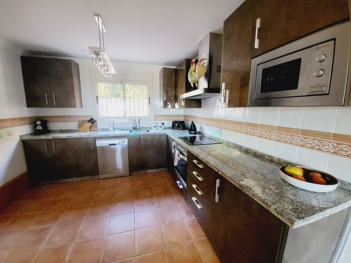 Town House for sale in La Mairena, Marbella East