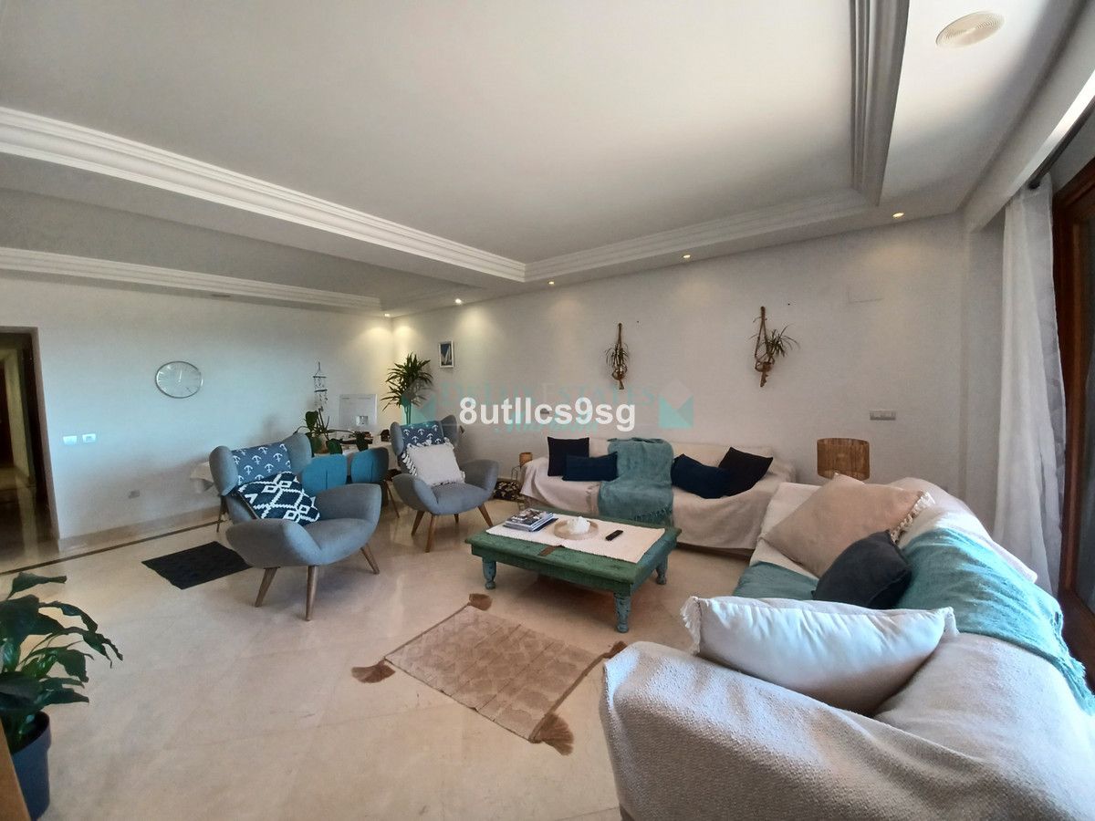 Apartamento Planta Baja en venta en Estepona