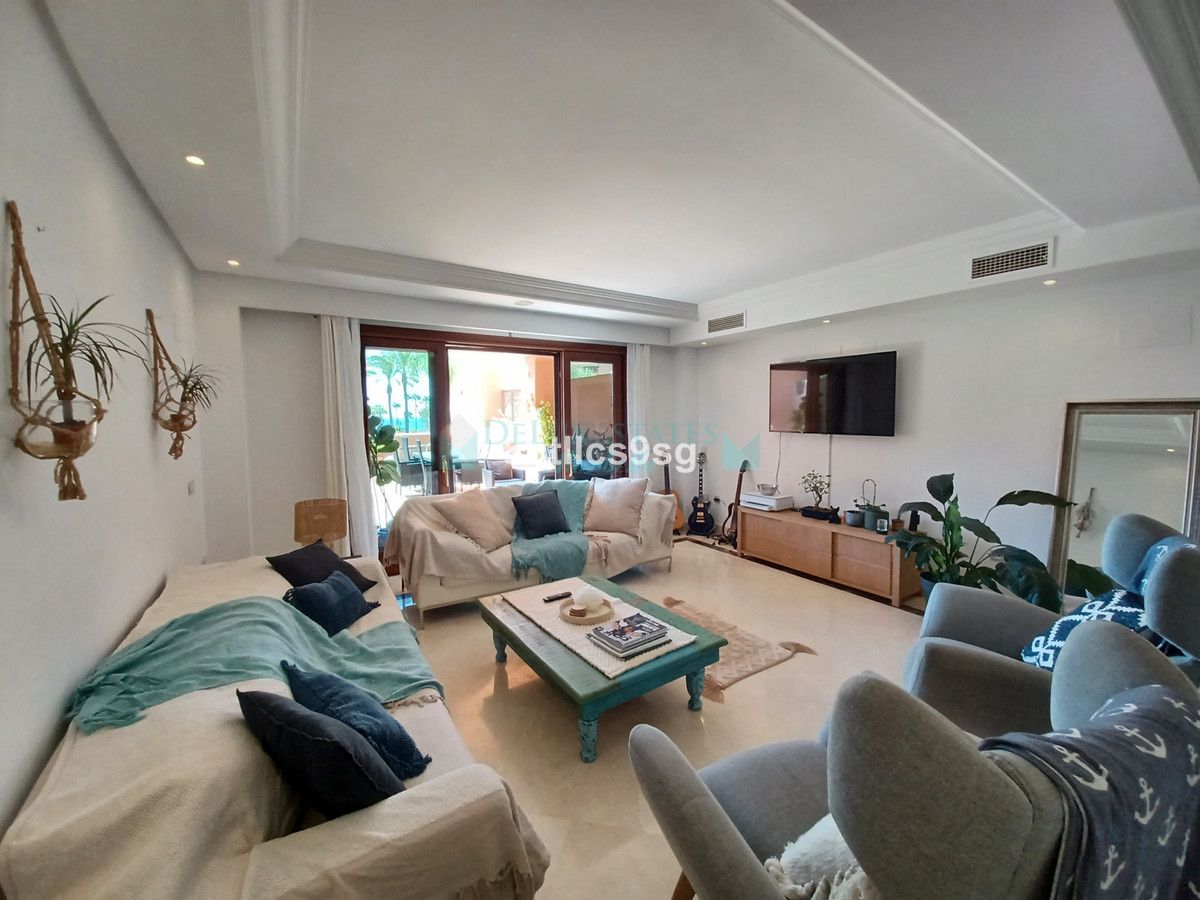 Apartamento Planta Baja en venta en Estepona