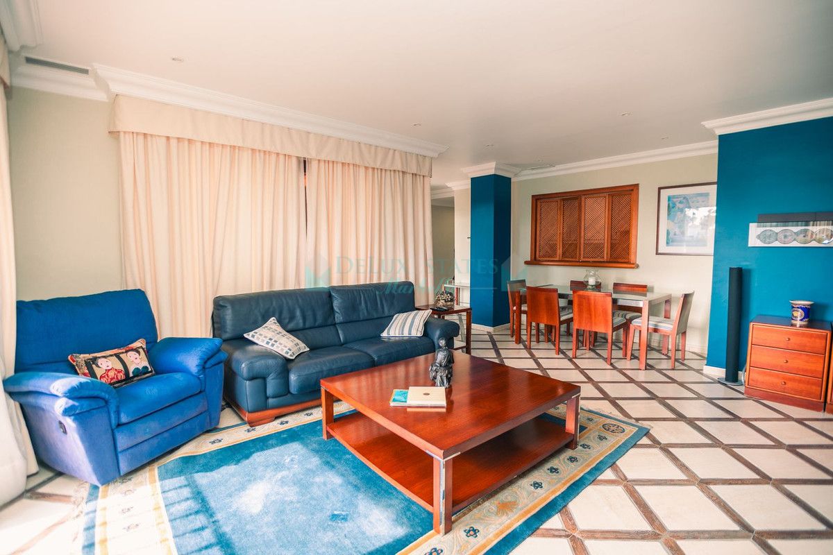 Apartment for rent in Estepona