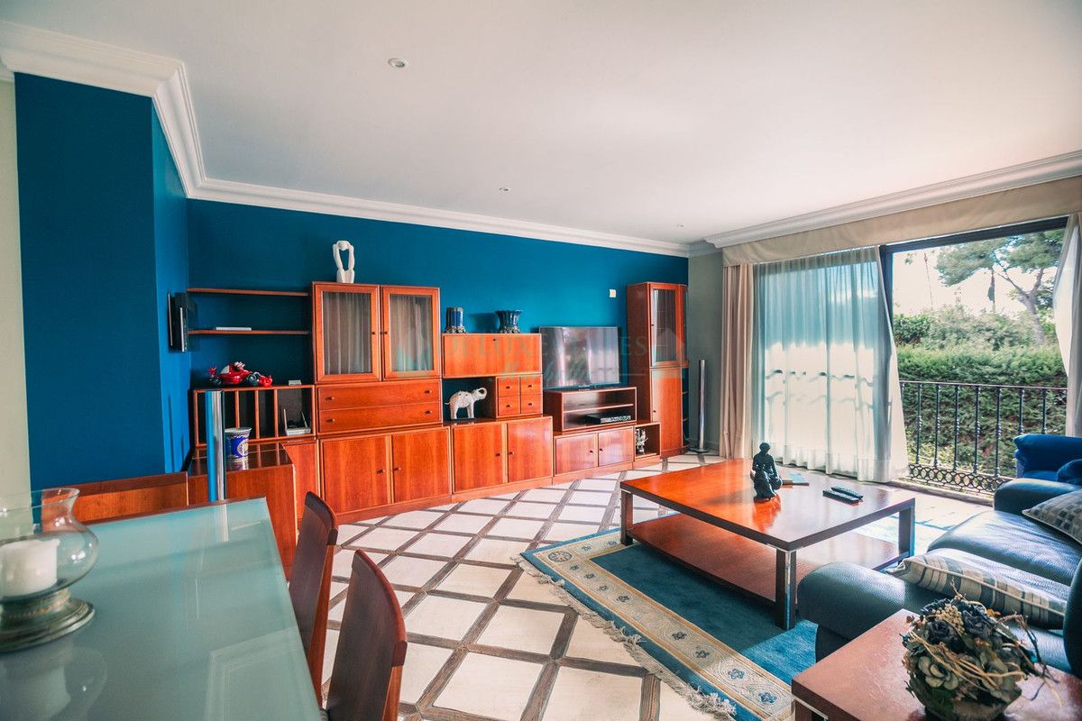 Apartment for rent in Estepona