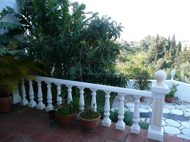 Town House for sale in Atalaya, Estepona