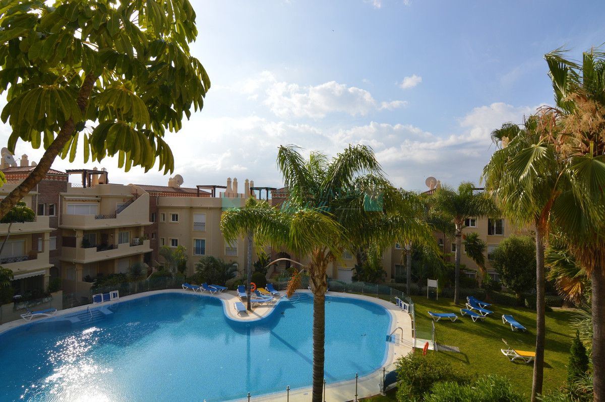 Apartment for sale in Estepona