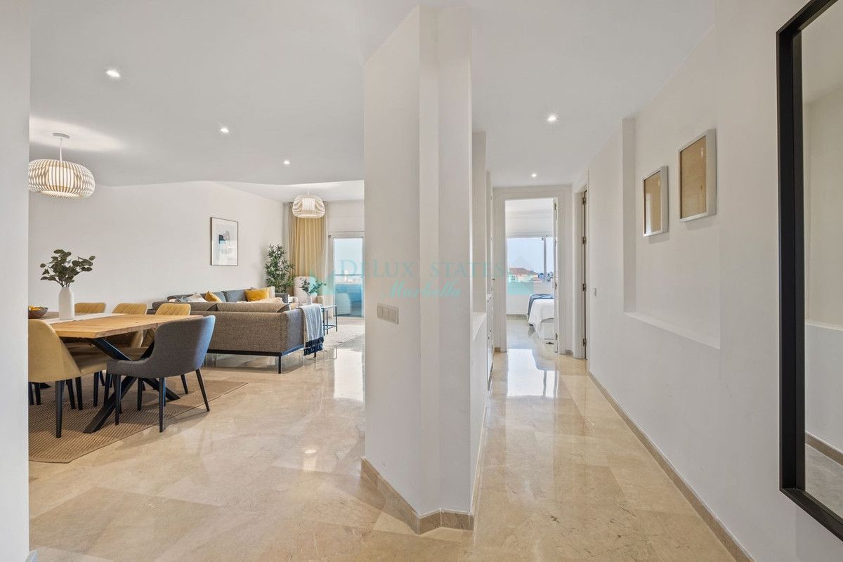 Apartment for sale in Elviria, Marbella East