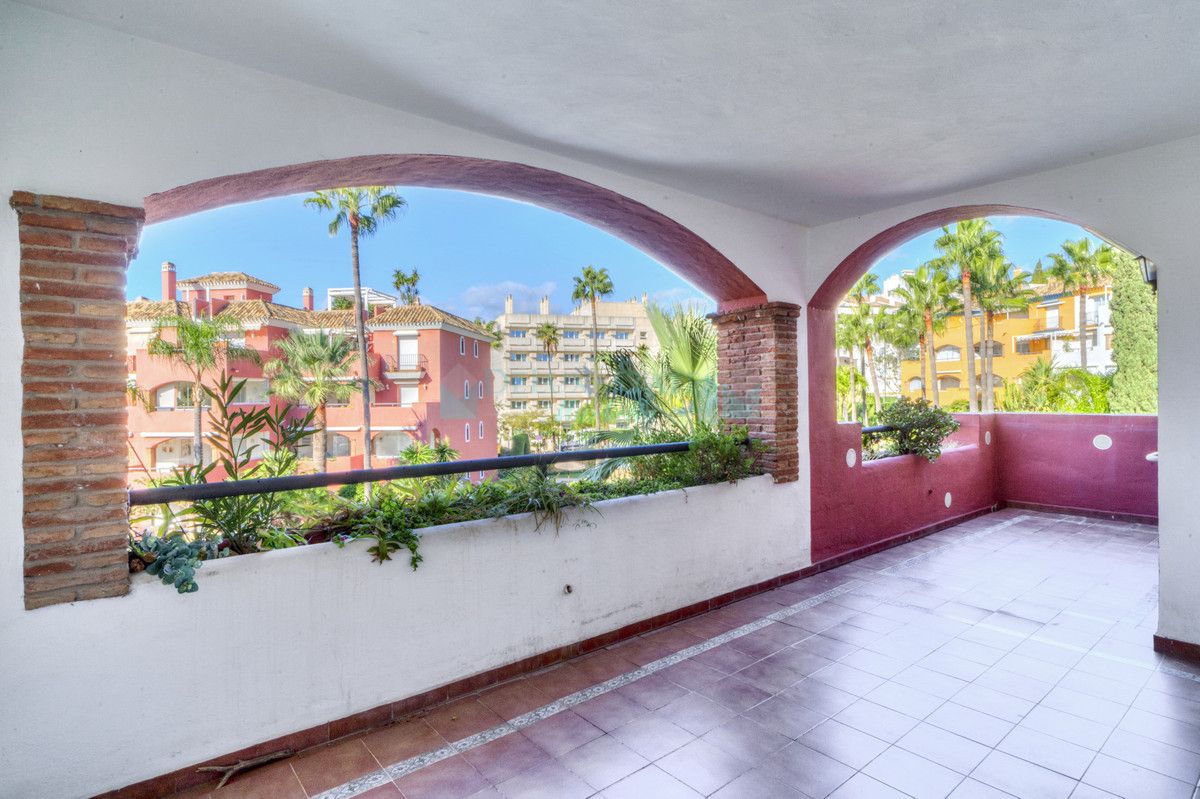 Apartment for sale in Marbella Golden Mile