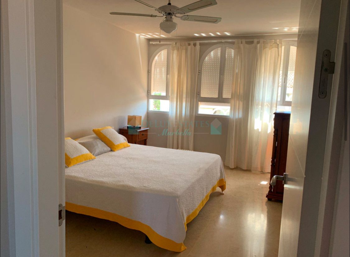 Apartamento en venta en Marbesa, Marbella Este