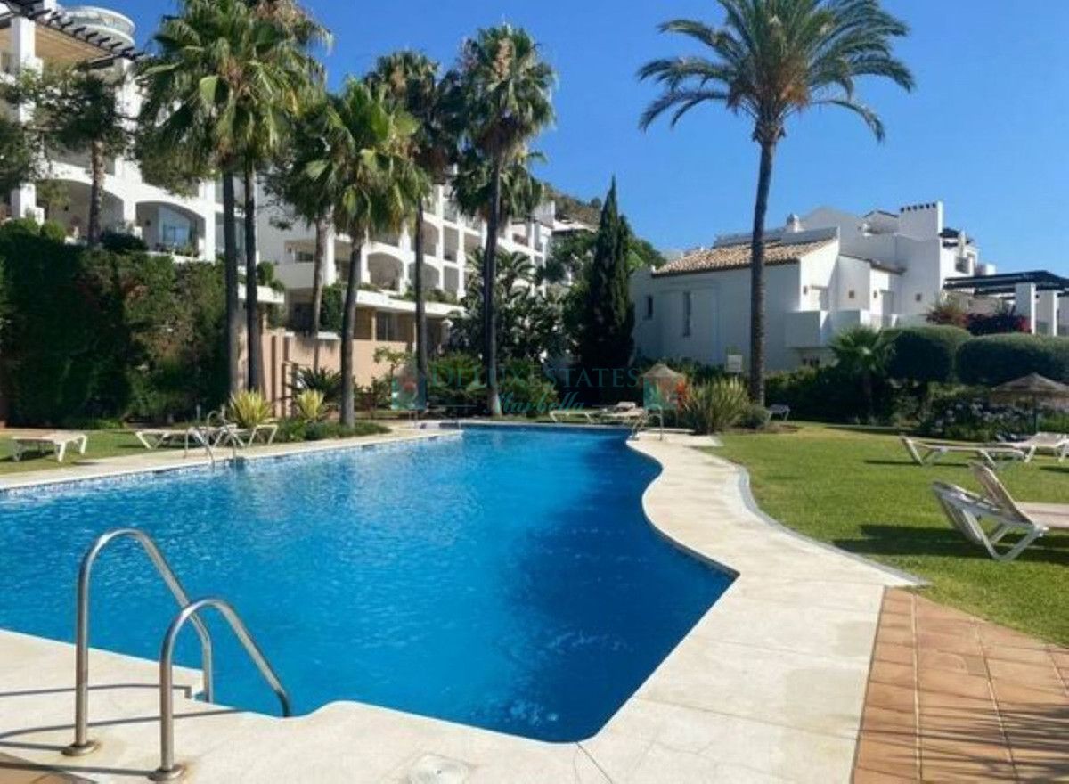 Apartment for sale in La Quinta, Benahavis