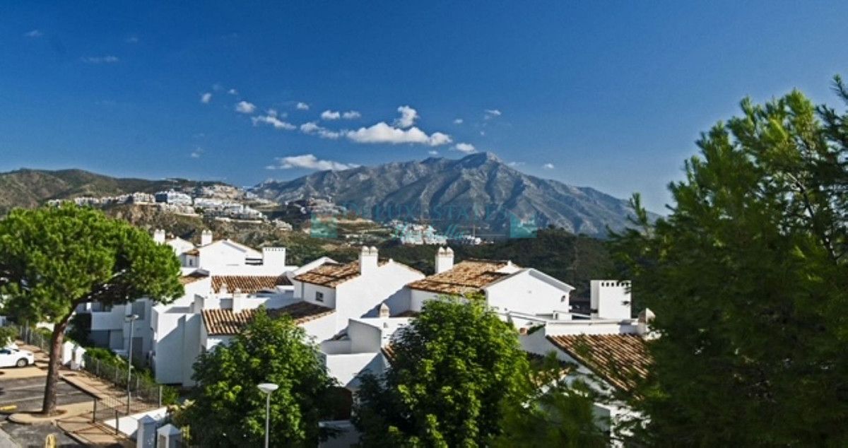 Apartment for sale in La Quinta, Benahavis