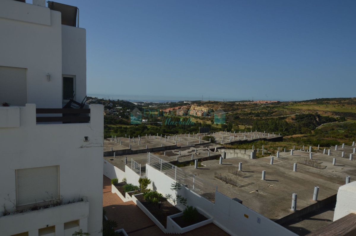 Apartment for sale in Estepona