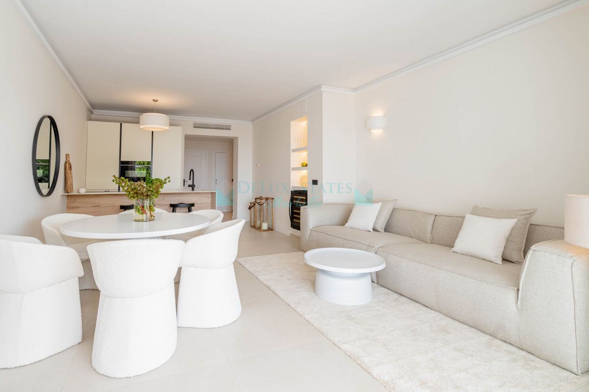 Apartamento en venta en La Quinta, Benahavis