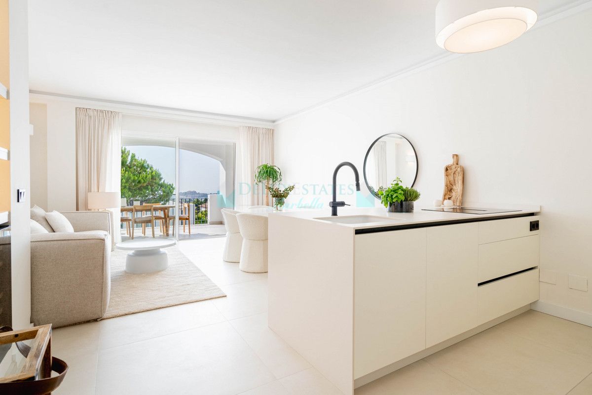 Apartamento en venta en La Quinta, Benahavis