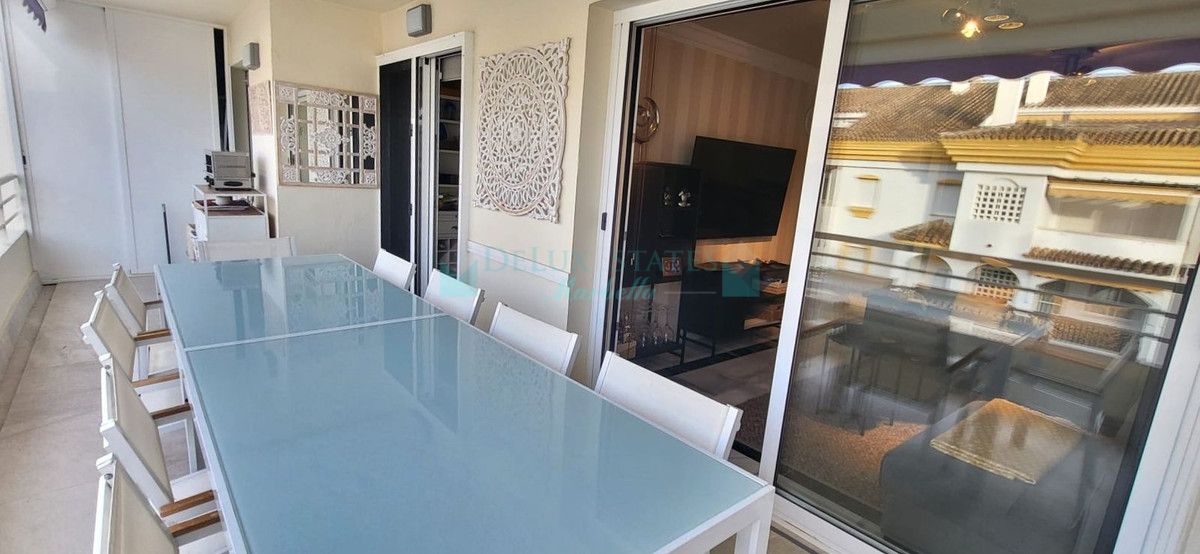 Penthouse for sale in Nagüeles, Marbella Golden Mile