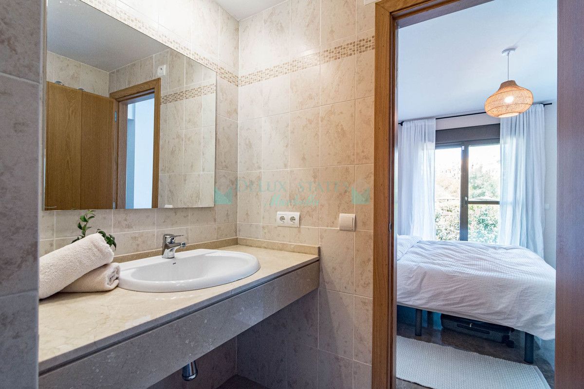 Apartamento Planta Baja en venta en Selwo, Estepona