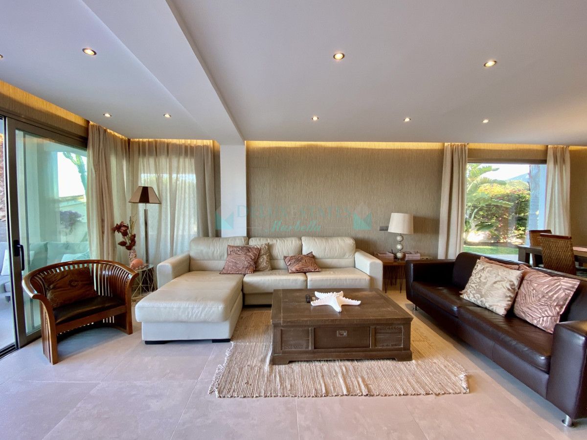 Villa for rent in El Rosario, Marbella East