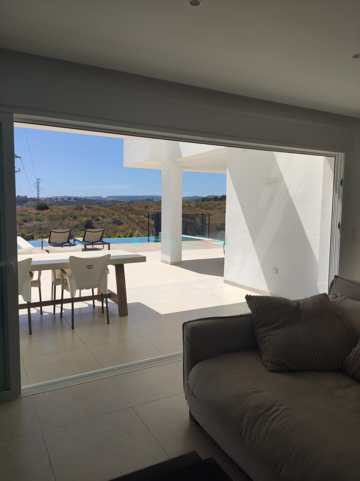 Villa en venta en Estepona