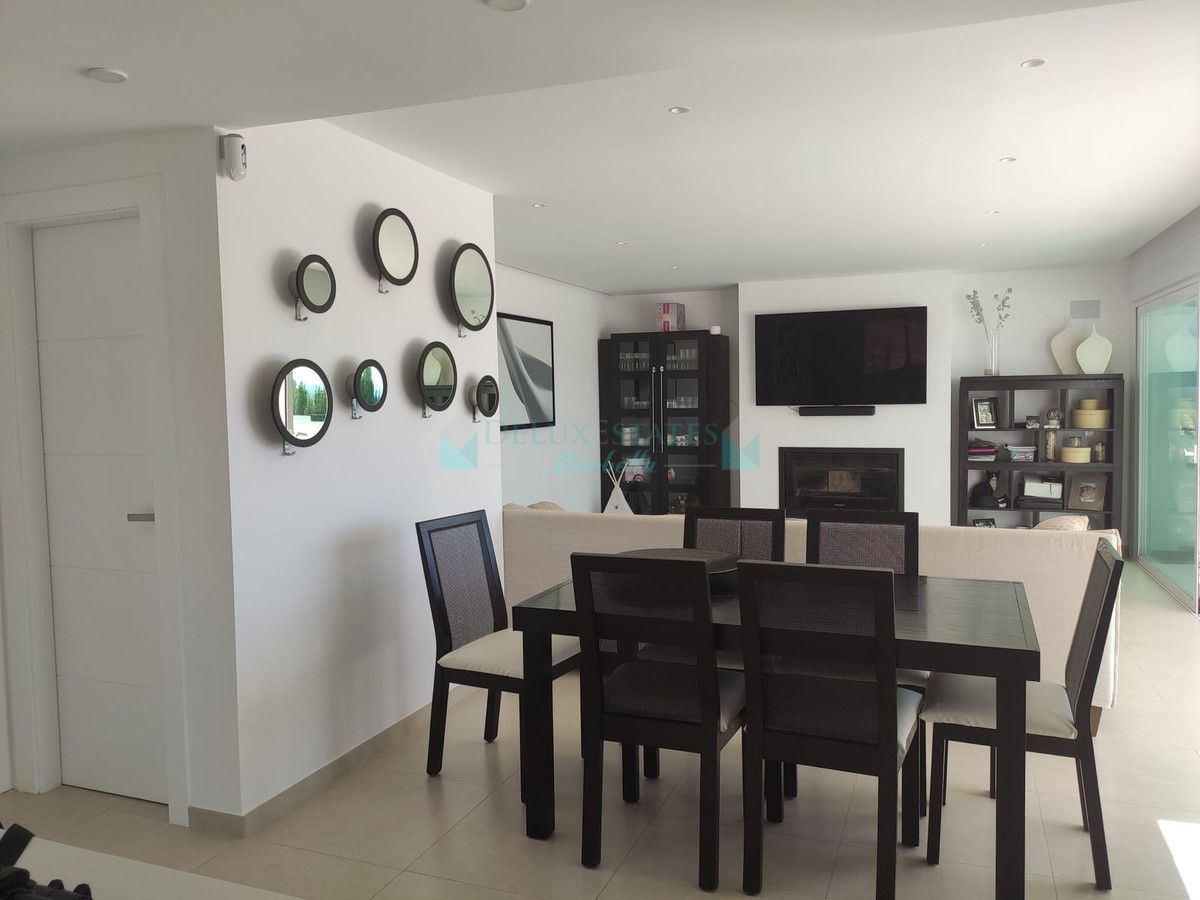 Villa en venta en Estepona