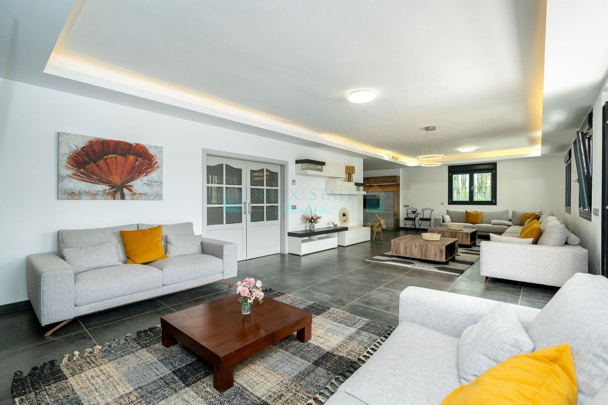 Villa en alquiler en Nueva Andalucia