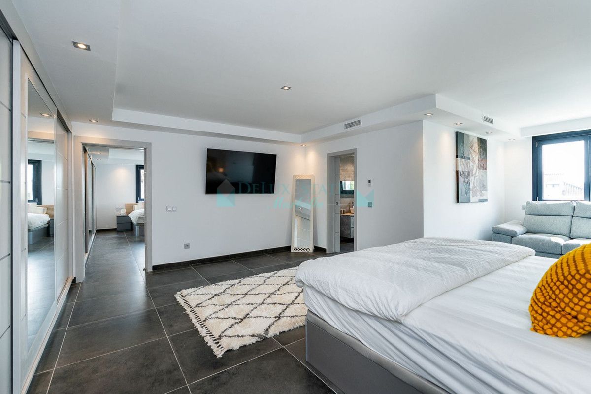 Villa en alquiler en Nueva Andalucia