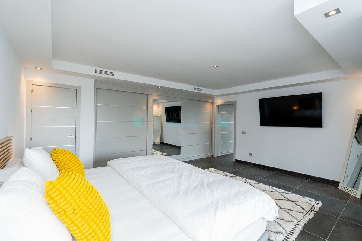 Villa en alquiler en Nueva Andalucia