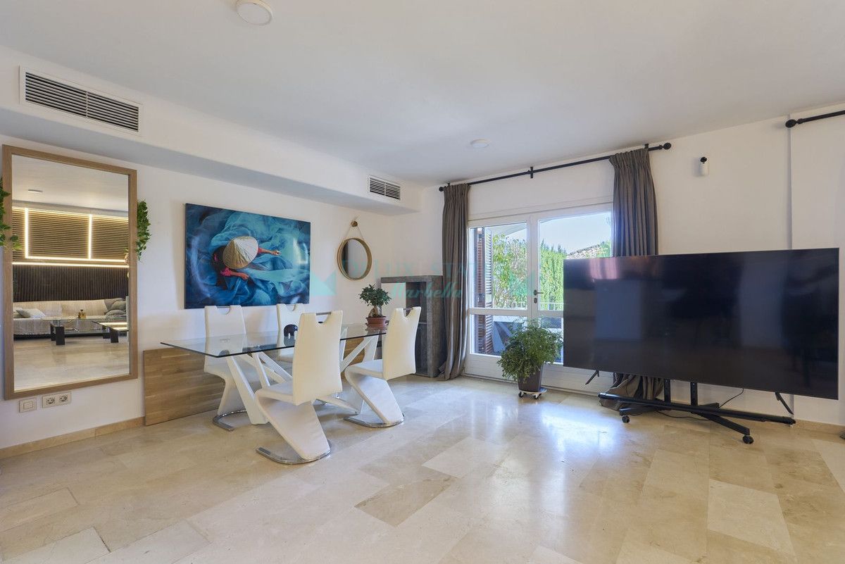 Semi Detached Villa for rent in Marbella Golden Mile