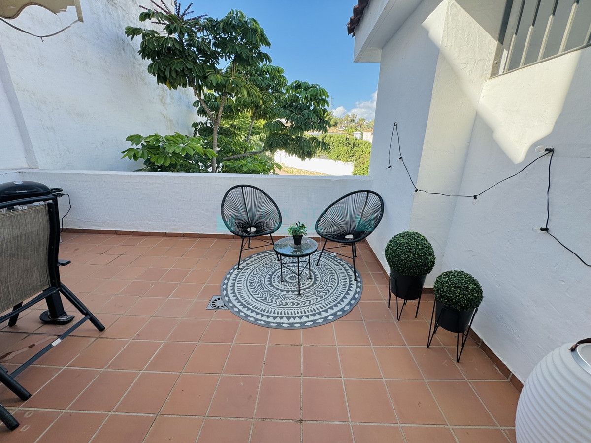 Penthouse for sale in Nueva Andalucia