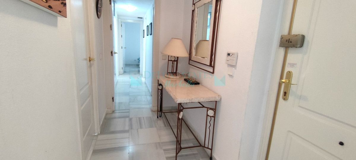 Apartamento en venta en Nueva Andalucia