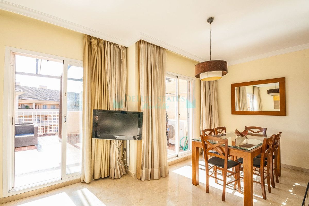 Ático en venta en Elviria, Marbella Este