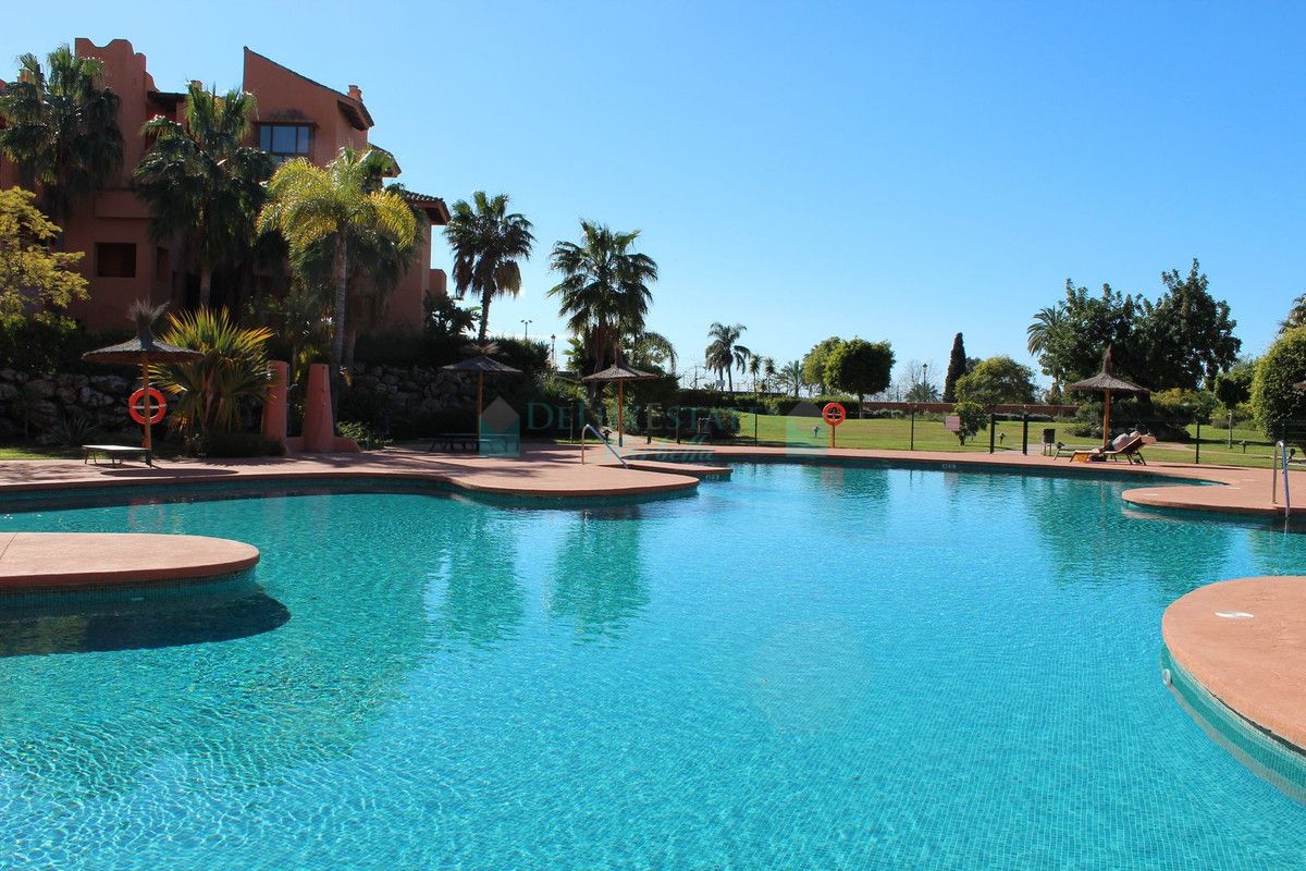 Penthouse for sale in Estepona